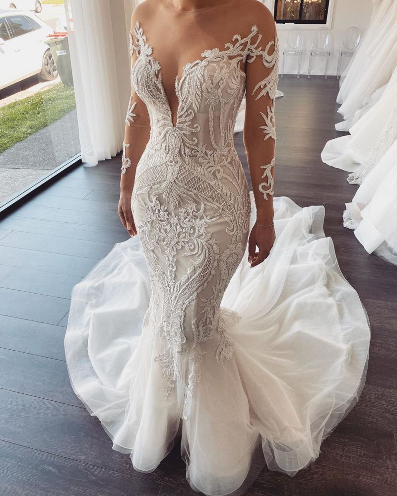 stylesnuggle offers Long Sleevess V-neck Lace Mermaid white Wedding Dresses Online online at an affordable price from Tulle to Mermaid Floor-length skirts. Shop for Amazing Long Sleeves collections for your bridal party.