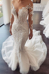 stylesnuggle offers Long Sleevess V-neck Lace Mermaid white Wedding Dresses Online online at an affordable price from Tulle to Mermaid Floor-length skirts. Shop for Amazing Long Sleeves collections for your bridal party.