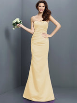 Charming Mermaid Strapless Pleats Sleeveless Long Satin Bridesmaid Dresses