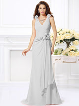 Charming Mermaid V-neck Hand-Made Flower Sleeveless Long Chiffon Bridesmaid Dresses