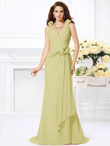 Charming Mermaid V-neck Hand-Made Flower Sleeveless Long Chiffon Bridesmaid Dresses