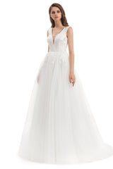 Mermaid V-neck Floor-length Sleeveless Backless Appliques Lace Wedding Dress-stylesnuggle