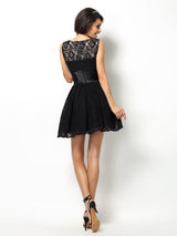 A-Line Charming Bateau Lace Sleeveless Short Lace Bridesmaid Dresses