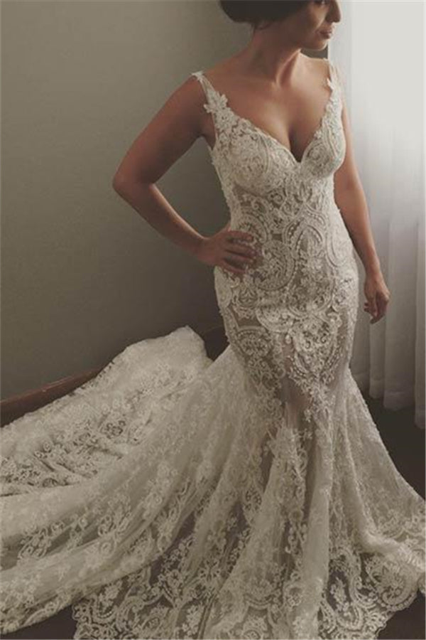 Modern Sleeveless V Neck Wedding Dress Mermaid Bridal Gowns with Lace Appliques-stylesnuggle