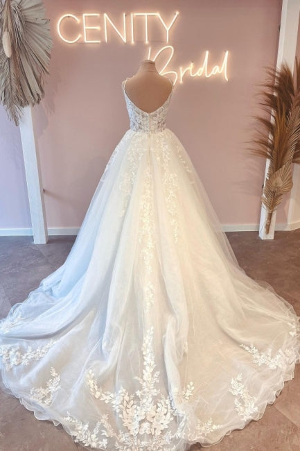 Modern Spaghetti-Straps Sleeveless Long Lace Wedding Dresses Online-stylesnuggle