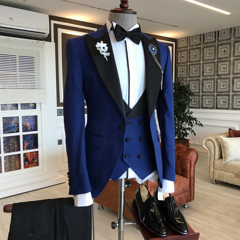 New Arrival Dark Blue Designer Bespoke Peaked Lapel Men Suits-stylesnuggle