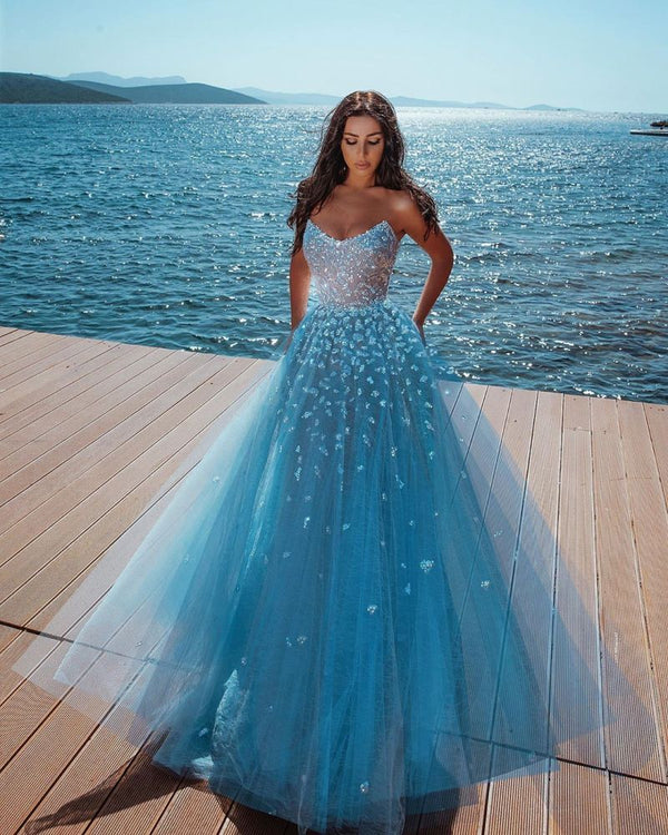 stylesnuggle offers Ocean Blue Strapless Sparkle Beads Tulle Princess Prom Party Gowns at a cheap price from Tulle to A-line Knee-length hem.. Get Gorgeous yet affordable Sleeveless Prom Dresses, Evening Dresses.