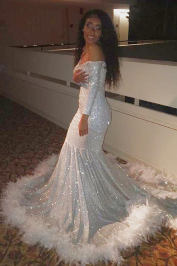 Looking for Prom Dresses, Evening Dresses in Sequined,  style,  and Gorgeous Feathers, Sequined work? stylesnuggle has all covered on this elegant Off-the-shoulder Sequins Fur Trim Court Train Mermaid Prom Gowns.