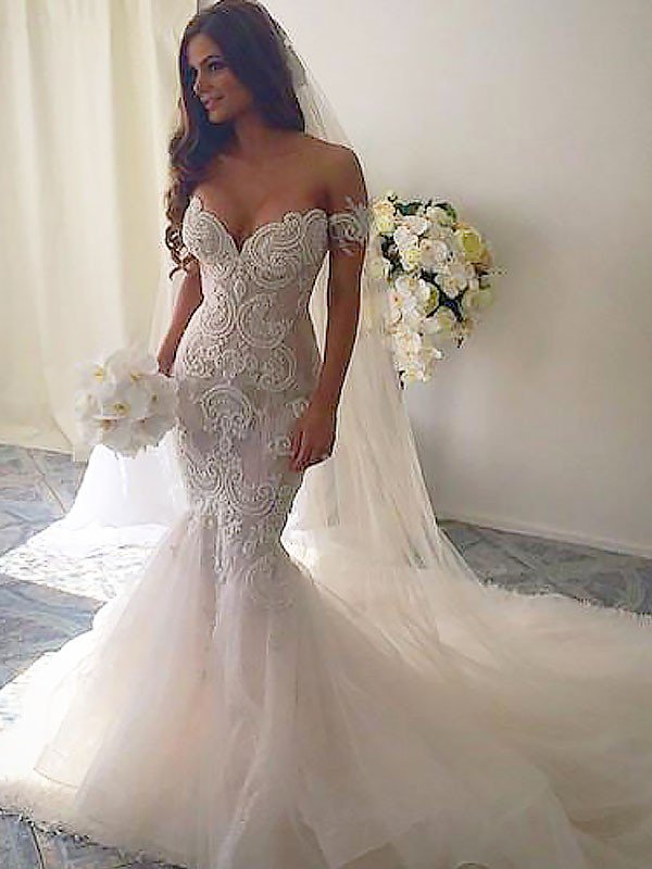 This Sleeveless Mermaid Tulle Chapel Train Wedding Dresses at stylesnuggle.com will make your guests say wow. The Off-the-shoulder bodice is thoughtfully lined, and the skirt with to provide the airy.