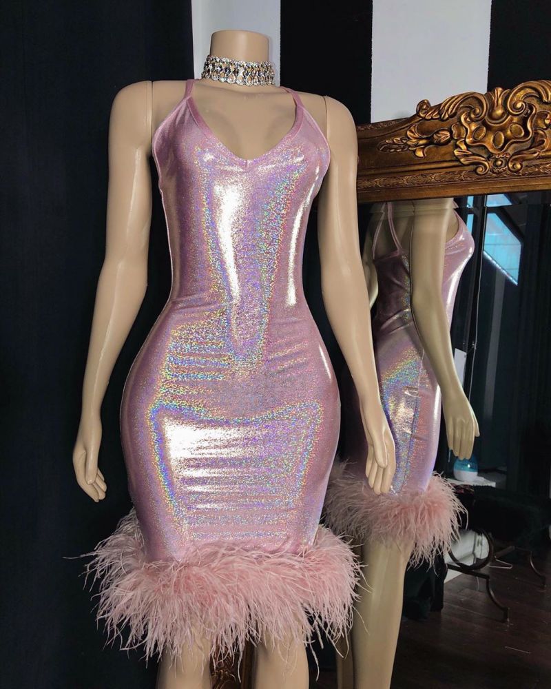 Looking for Prom Dresses, Evening Dresses, Homecoming Dresses in Column style,  and Gorgeous Feathers work? stylesnuggle has all covered on this elegant Radiant Mermaid V-neck Sleeveless Homecoming Dresses with Furs.