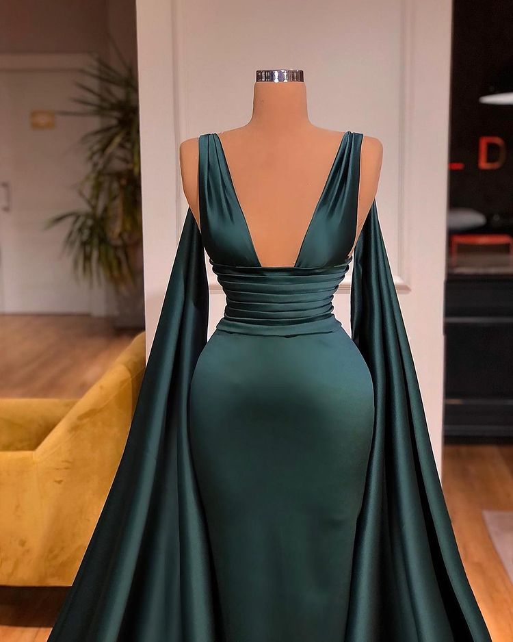 Sexy Deep V-Neck Sleeveless Long Evening Gowns Mermaid Prom Dress With Ruffles-stylesnuggle