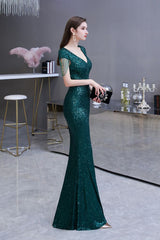 stylesnuggle offers Shining Sequined Emerald Green Mermaid Cap sleeve Long Prom Party Gowns at a cheap price from Prom Dresses, Evening Dresses, Homecoming Dresses, Quinceanera dresses collection. Free Fast shipping on affordable Prom Dresses, Evening Dresses, Homecoming Dresses, Quinceanera dresses On Sale.