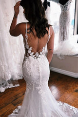 Spaghetti Straps Mermaid Floor Length Lace Wedding Dresses with Chapel Train-stylesnuggle