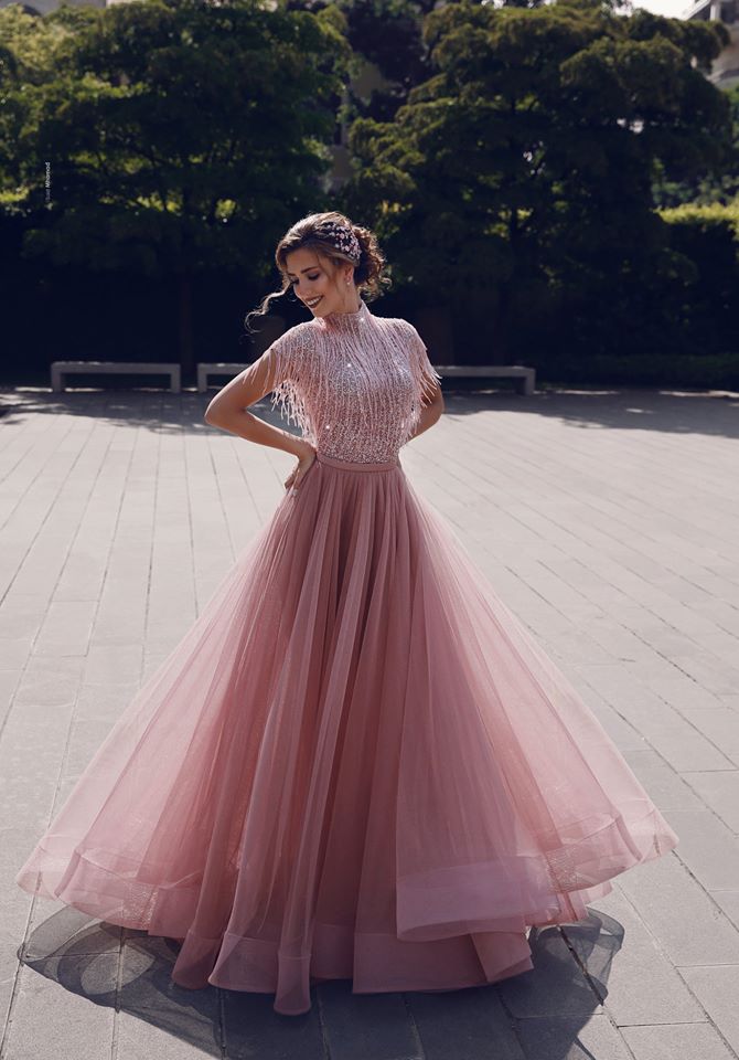 stylesnuggle offers Special High Neck Tassel Beading Cap Sleeves Princess Prom Dresses Blushing Pink Evening Gowns at cheap prices from Organza to A-line Floor-length. They are Gorgeous yet affordable Short Sleeves Prom Dresses. You will become the most shining star with the dress on.