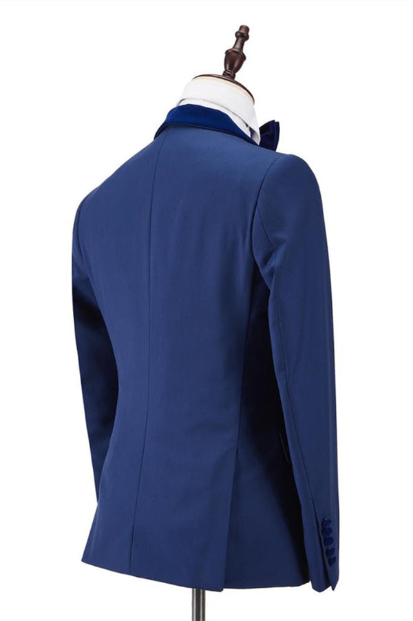 This Stitching Velvet Shawl Lapel Royal Blue One Button Men Formal Prom Suit Wedding Tuxedos Online at stylesnuggle comes in all sizes for prom, wedding and business. Shop an amazing selection of Shawl Lapel Single Breasted Royal Blue mens suits in cheap price.