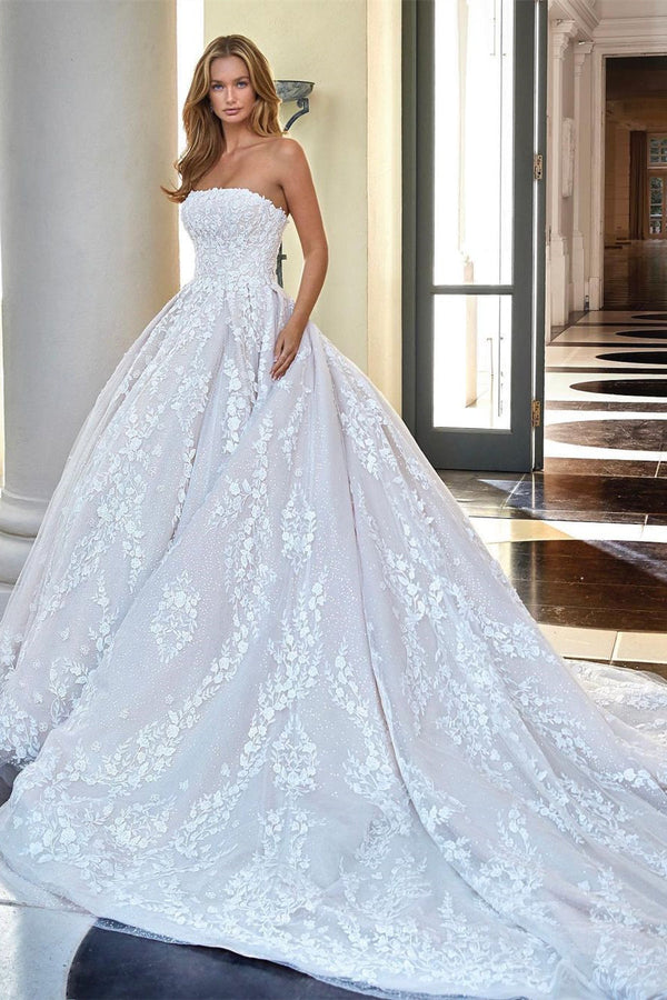 Stunning Princess Sleeveless Appliques Wedding Dresses Lace Appliques-stylesnuggle