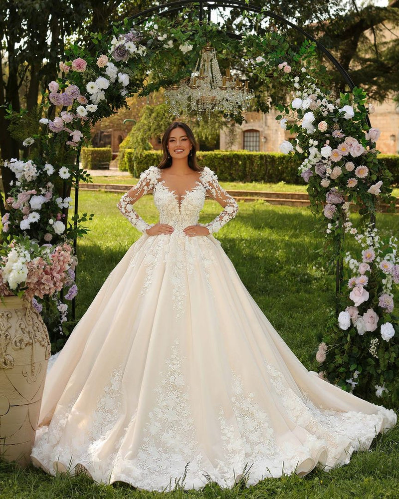 Sweetheart Long Ivory Princess Long Sleeves Appliques Wedding Dress With Train