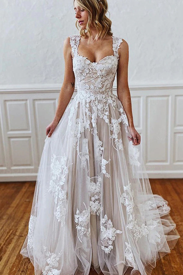 Inspired by this wedding dress at stylesnuggle.com,Column style, and Amazing Appliques work? We meet all your need with this Classic Sweetheart Straps 3D Floral Lace Aline Wedding Dress.