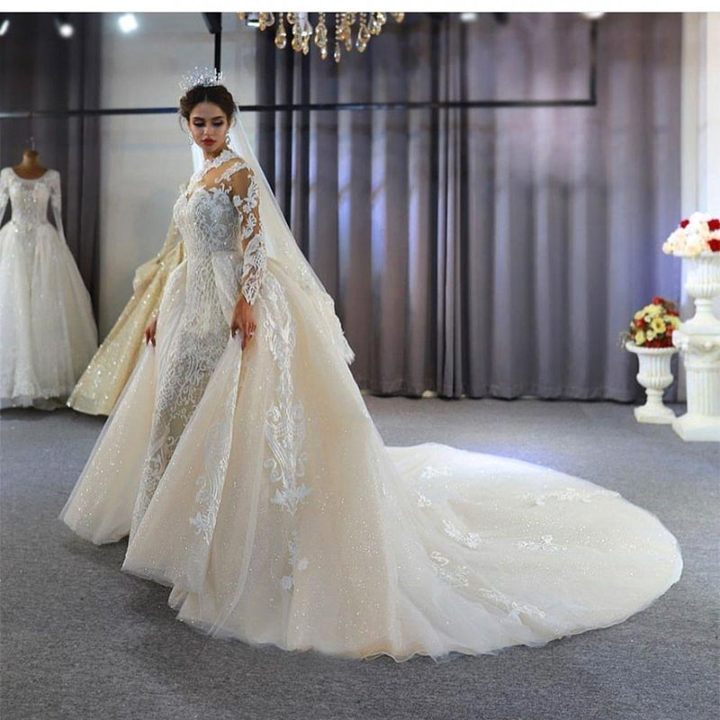 Wanna get a perfect dress for your big day? Check out this overskirt wedding dress at stylesnuggle, 1000+ option, fast delivery worldwide.