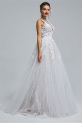 Tulle A-line Sheer Straps V-neck Applique Floor-length Sleeveless Wedding Dress Cover-stylesnuggle