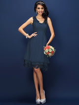 A-Line Charming V-neck Lace Sleeveless Short Bridesmaid Dresses