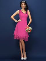 A-Line Charming V-neck Lace Sleeveless Short Bridesmaid Dresses