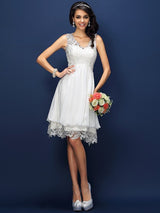 A-Line Charming V-neck Lace Sleeveless Short Bridesmaid Dresses