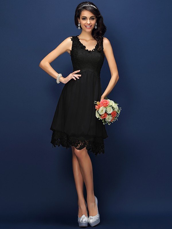 A-Line Charming V-neck Lace Sleeveless Short Bridesmaid Dresses