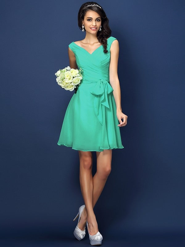 A-Line Charming V-neck Pleats Bowknot Sleeveless Short Chiffon Bridesmaid Dresses