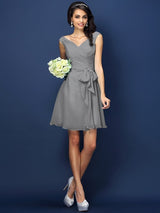 A-Line Charming V-neck Pleats Bowknot Sleeveless Short Chiffon Bridesmaid Dresses