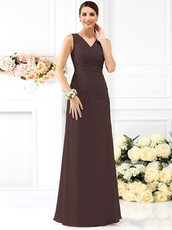 Charming V-neck Pleats Sleeveless Long Chiffon Bridesmaid Dresses