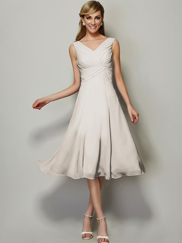 A-Line Charming V-neck Sleeveless Pleats Short Chiffon Bridesmaid Dresses