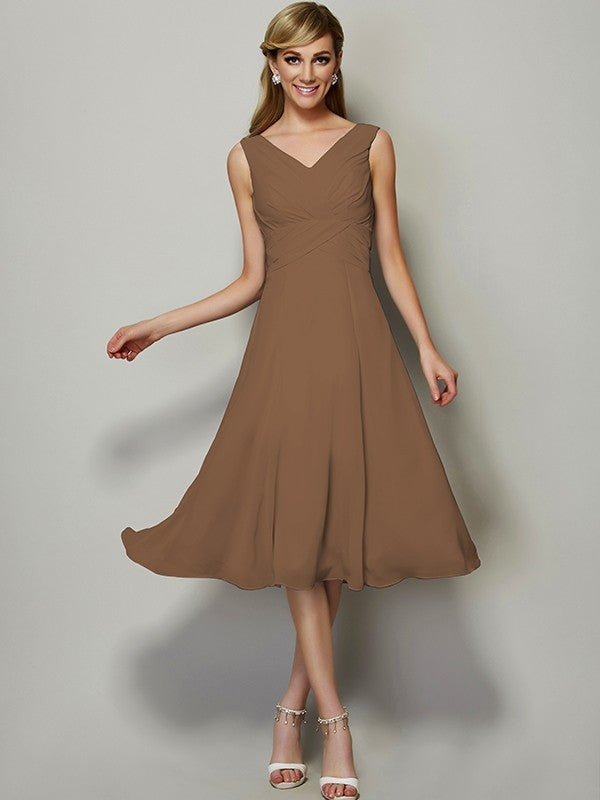 A-Line Charming V-neck Sleeveless Pleats Short Chiffon Bridesmaid Dresses