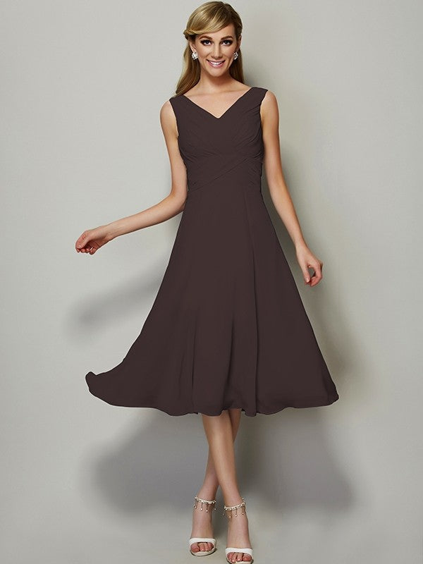 A-Line Charming V-neck Sleeveless Pleats Short Chiffon Bridesmaid Dresses