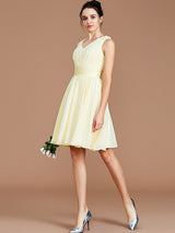 A-Line Charming V-neck Sleeveless Sash/Ribbon/Belt Short/Mini Chiffon Bridesmaid Dresses