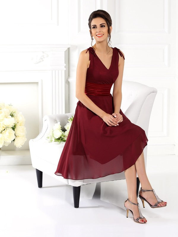 V-Neck Elegant Sleeveless Short Chiffon Bridesmaid Dresses