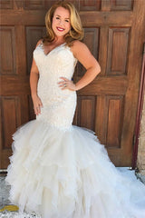 stylesnuggle.com supplies you V-neck Mermaid Sleeveless White Beach Wedding Dresses at reasonable price. Fast delivery worldwide. 