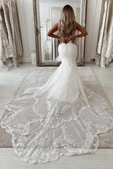 V-Neck Sleeveless Appliques Lace Mermaid Long Wedding Dresses-stylesnuggle