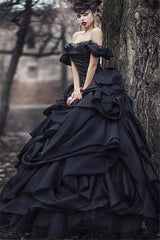 Vintage Black princess wedding dresses with Luxurious Ruffless-stylesnuggle