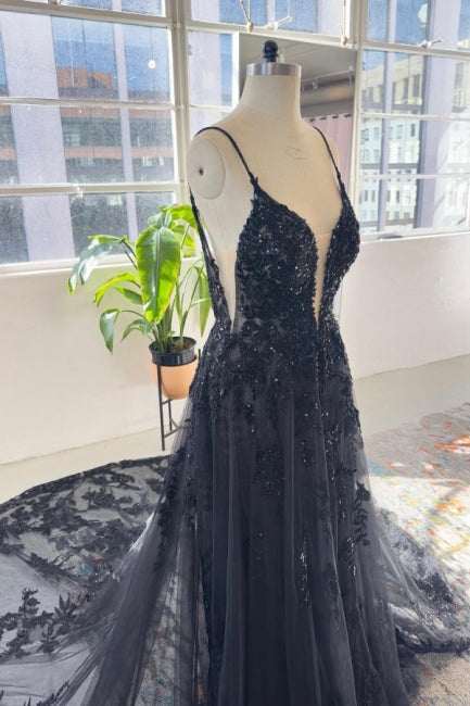 Vintage Black Spaghetti-Straps Sleeveless Long Lace Sequined Wedding Dresses Online-stylesnuggle