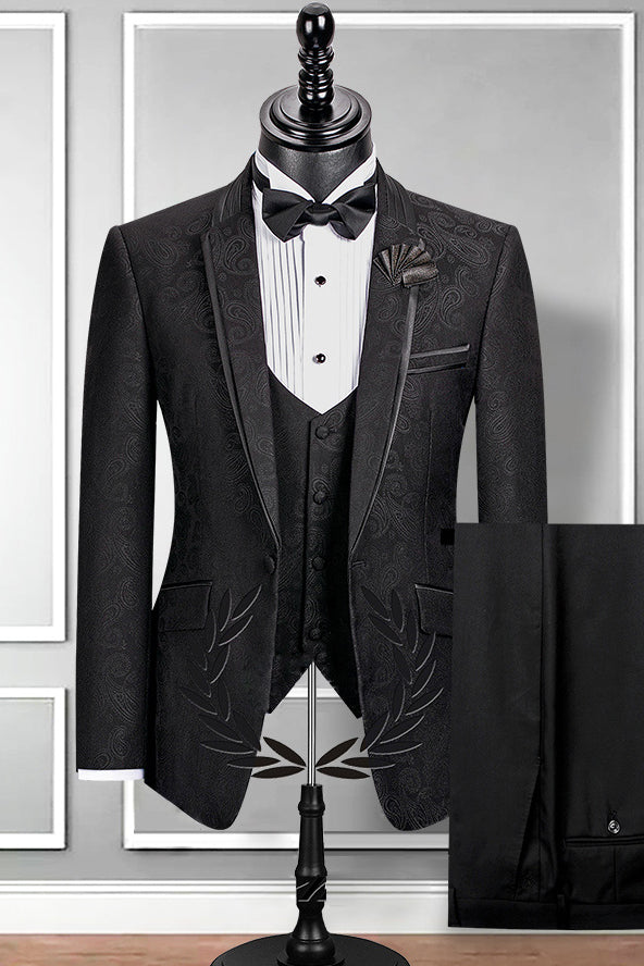 This Well-cut Notch Lapel Black Groom Suit, Slim Fit Jacquard Wedding Tuxedo at stylesnuggle comes in all sizes for prom, wedding and business. Shop an amazing selection of Notched Lapel Single Breasted Black mens suits in cheap price.