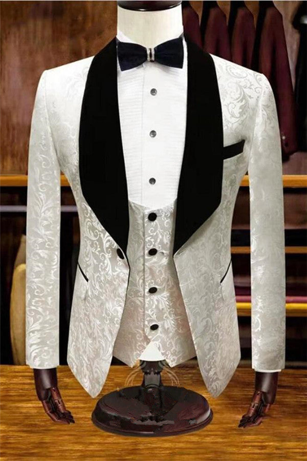 stylesnuggle made this White Jacquard Wedding Tuxedos, Men Suits for Groom Three-pieces with rush order service. Discover the design of this White Jacquard Shawl Lapel Single Breasted mens suits cheap for prom, wedding or formal business occasion.